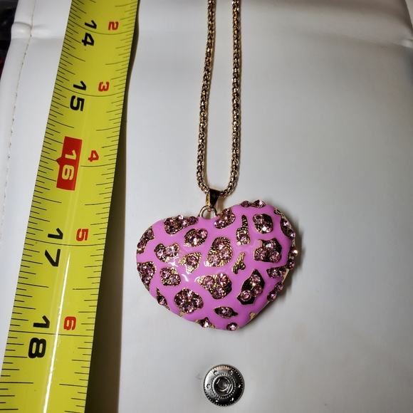 Heart necklace 💓 Betsey Johnson - Picture 3 of 5
